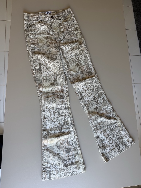 BDG baroque-print flared jeans in excellent condition, listed on Frippy